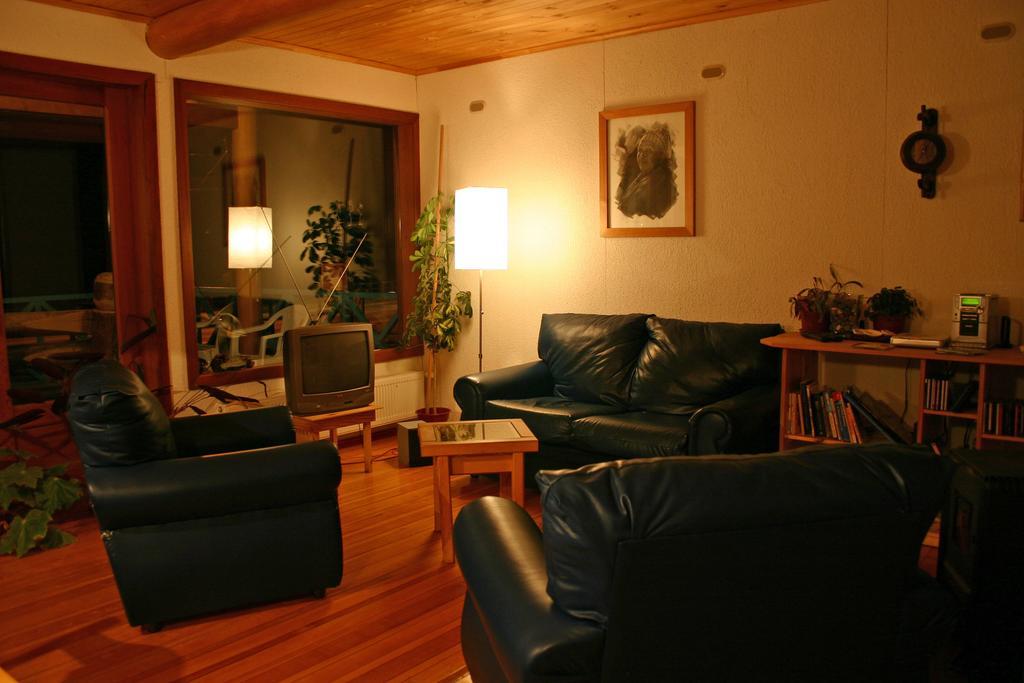 Hostal Mundo Nuevo Ancud Exterior photo